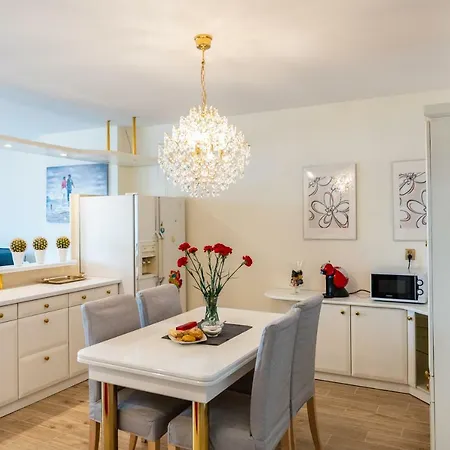 Apartament W Sierakowicach