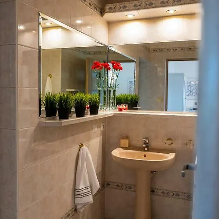 Apartament W Sierakowicach 아파트